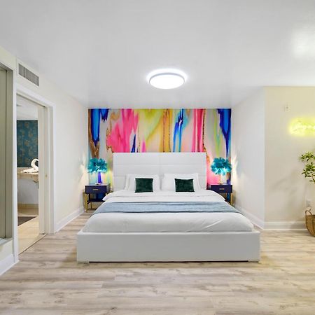 Ocean Drive Apartments With Rooftop Pool, South Beach, Miami 마이애미 비치 외부 사진