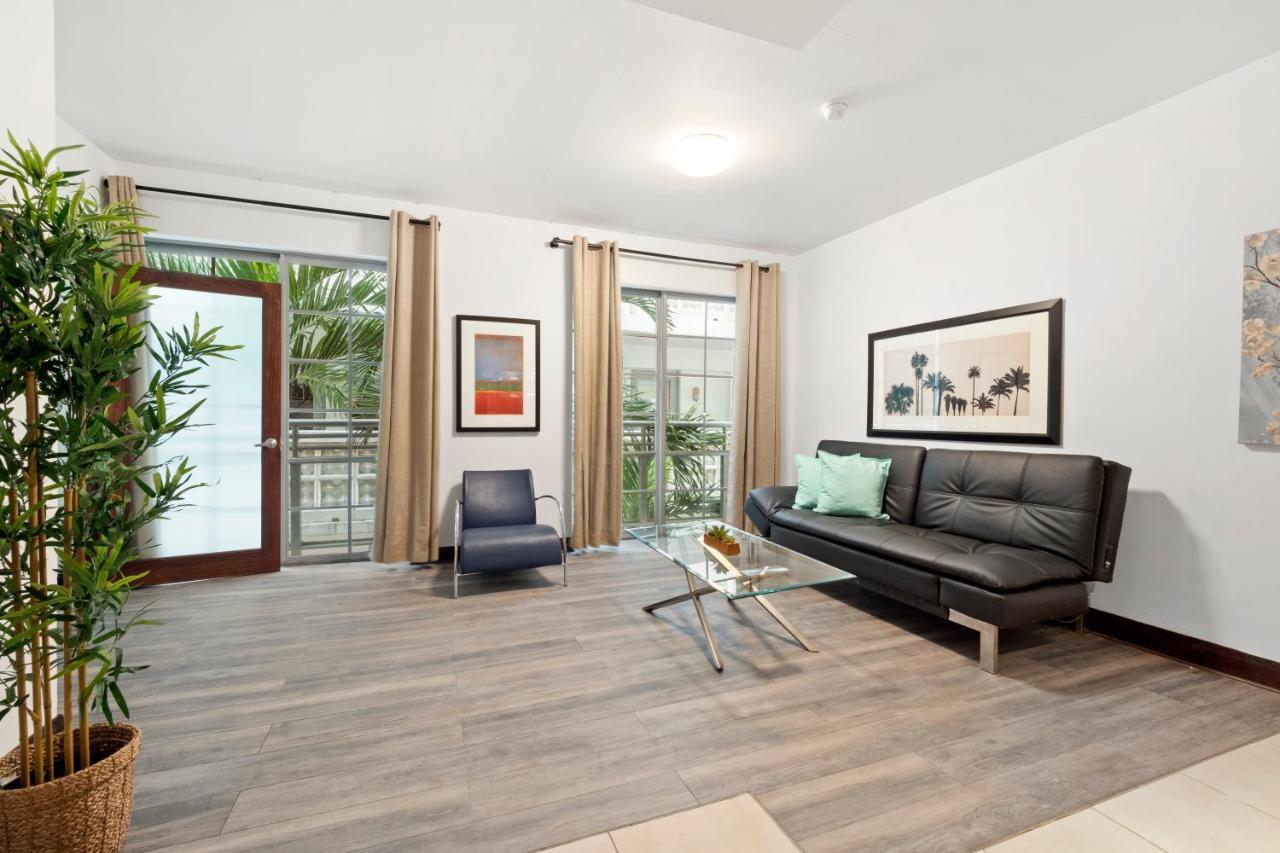 Ocean Drive Apartments With Rooftop Pool, South Beach, Miami 마이애미 비치 외부 사진