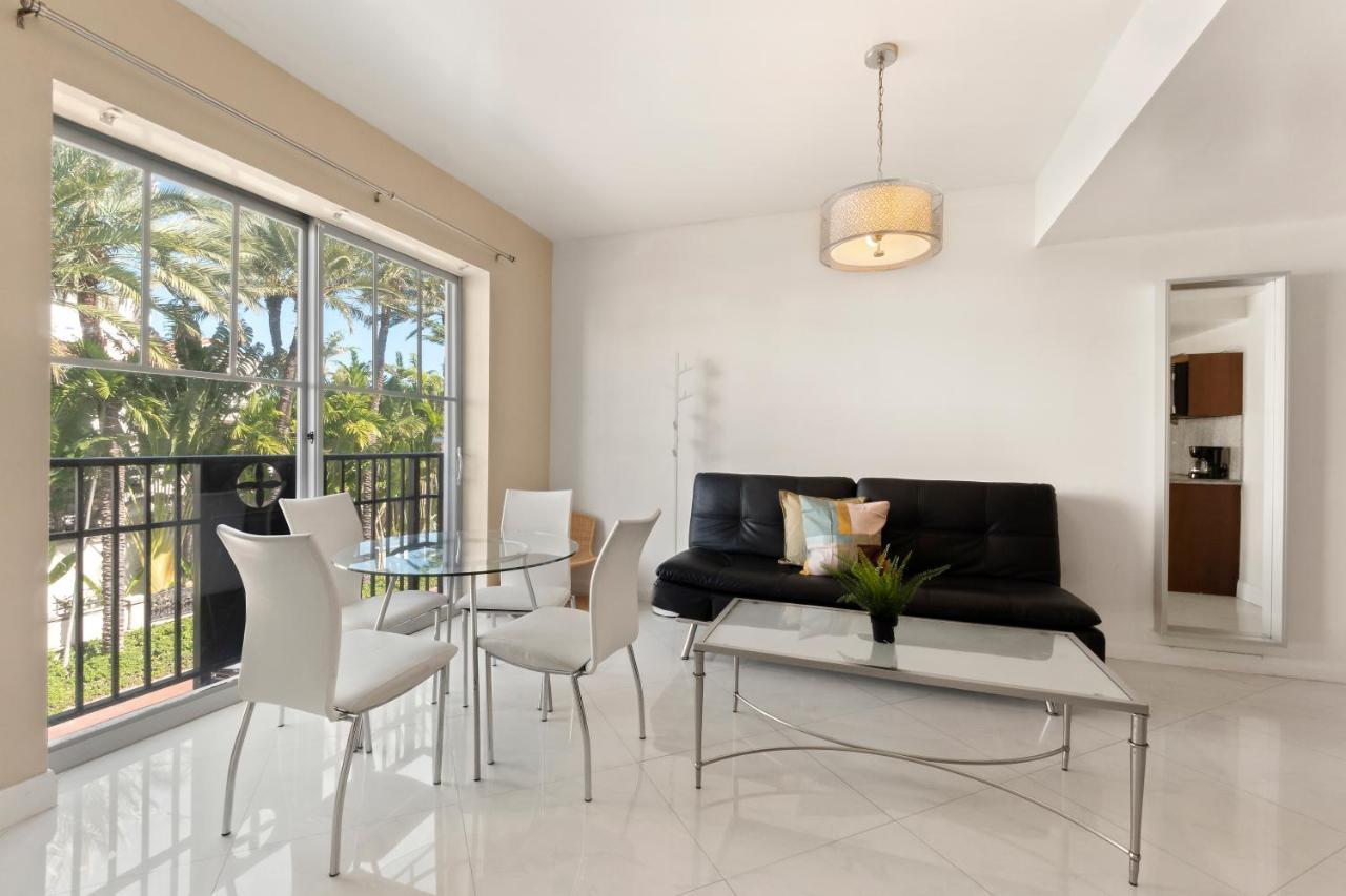 Ocean Drive Apartments With Rooftop Pool, South Beach, Miami 마이애미 비치 외부 사진