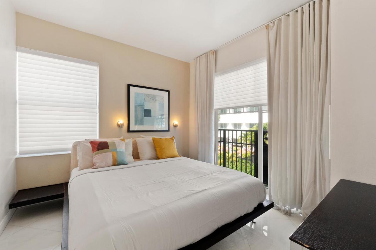 Ocean Drive Apartments With Rooftop Pool, South Beach, Miami 마이애미 비치 외부 사진