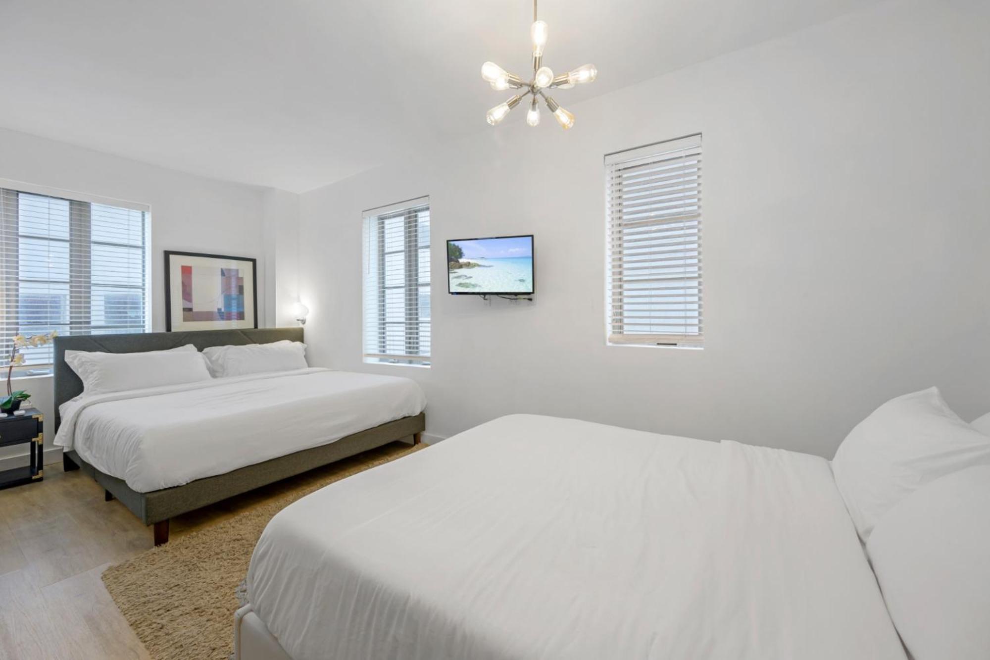 Ocean Drive Apartments With Rooftop Pool, South Beach, Miami 마이애미 비치 외부 사진