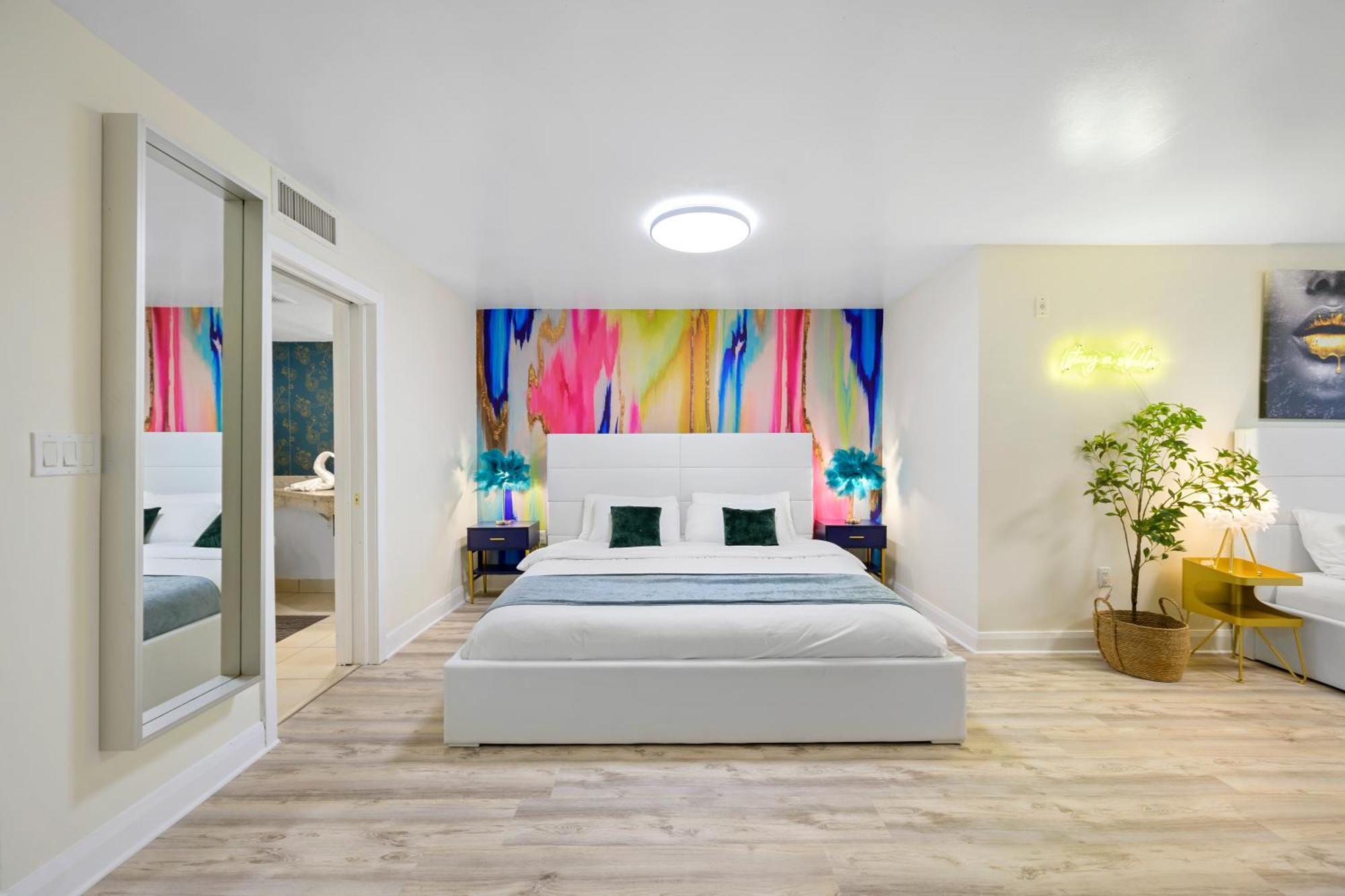 Ocean Drive Apartments With Rooftop Pool, South Beach, Miami 마이애미 비치 외부 사진
