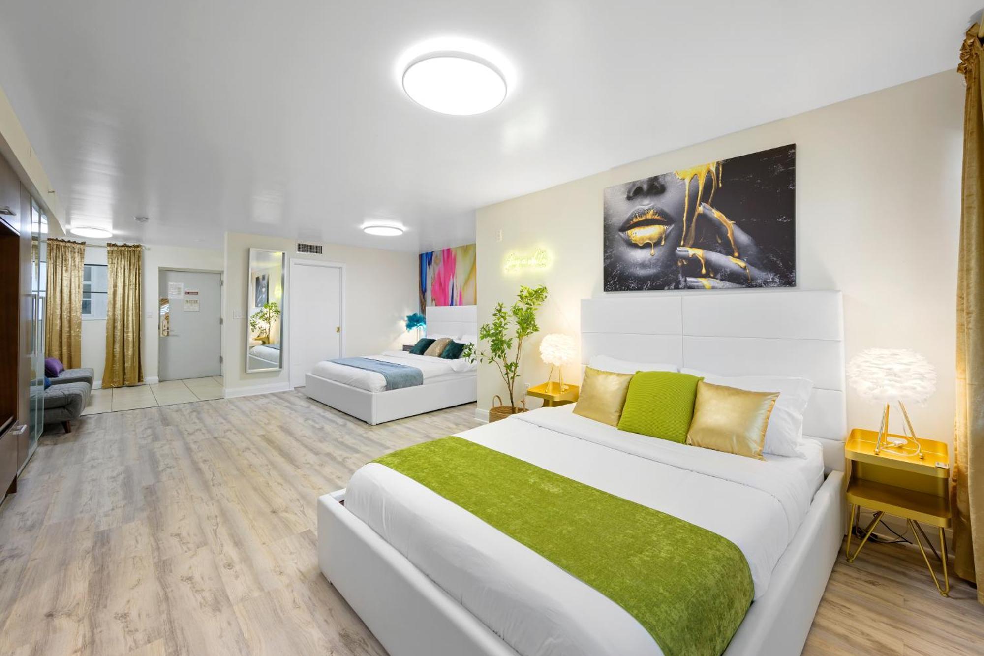 Ocean Drive Apartments With Rooftop Pool, South Beach, Miami 마이애미 비치 외부 사진