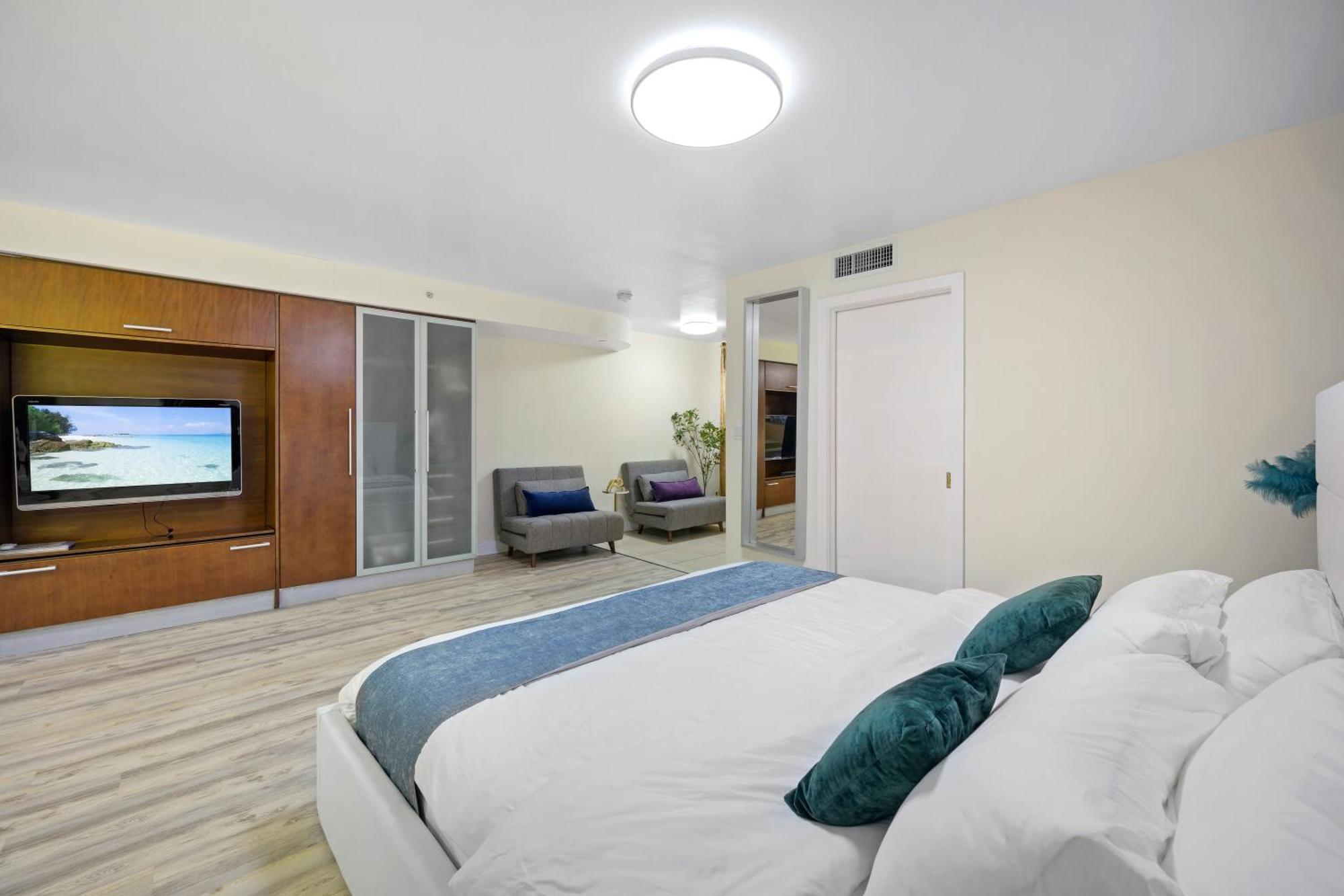 Ocean Drive Apartments With Rooftop Pool, South Beach, Miami 마이애미 비치 외부 사진